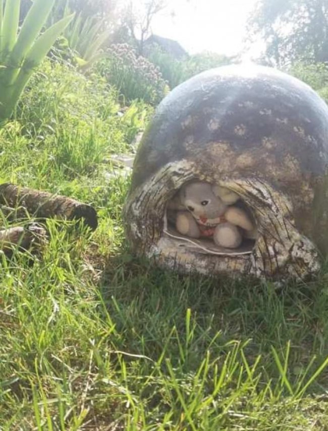 На Волині активісти оригінально прикрасили центр села. ФОТО