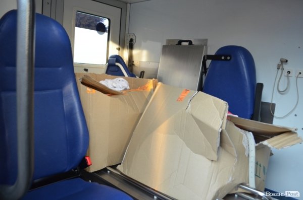 Луцький  госпіталь отримав реанімобіль для перевезення поранених. ФОТО