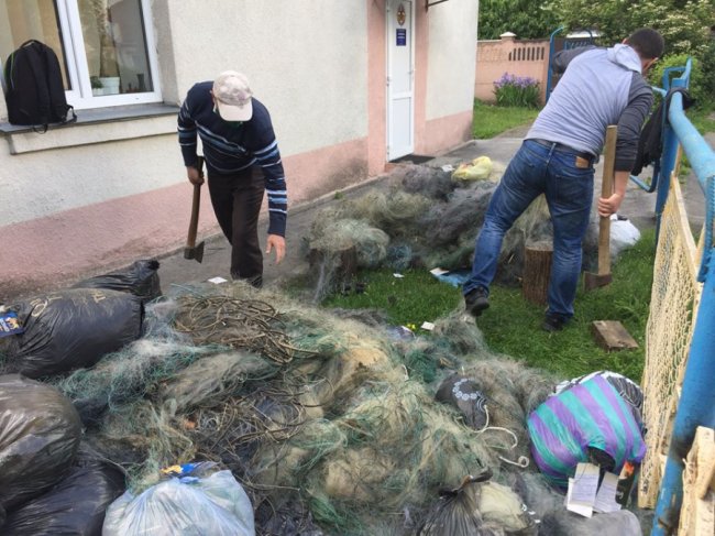 Волинський рибпатруль знищив 30 кілометрів браконьєрських сіток. ФОТО