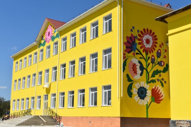 У районі на Волині завершують будівництво нового корпусу школи. ФОТО