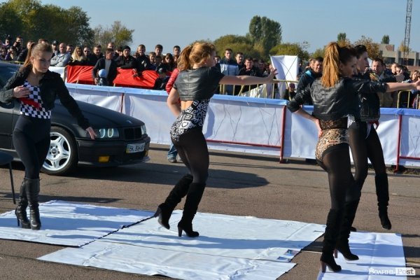 Автомотофестиваль під Луцьком: день другий. ФОТО