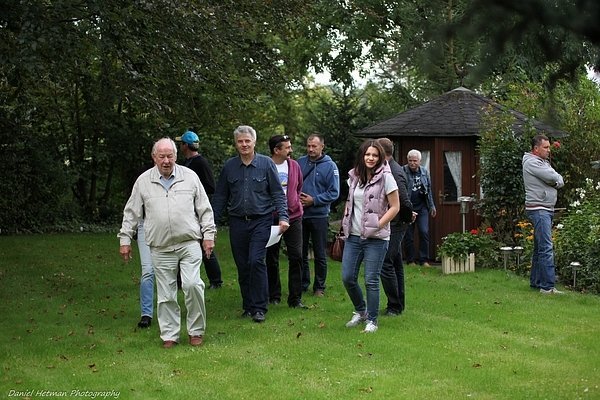 Самооборона привезла з Європи кошти та «швидкі» для АТО. ФОТО