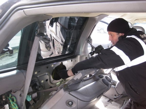 Львівські прикордонники затримали  партію бурштину на  Волині. ФОТО. ВІДЕО