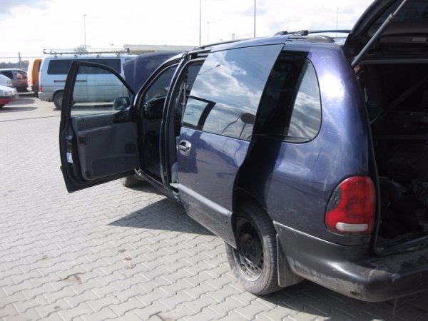 Львівські прикордонники затримали  партію бурштину на  Волині. ФОТО. ВІДЕО