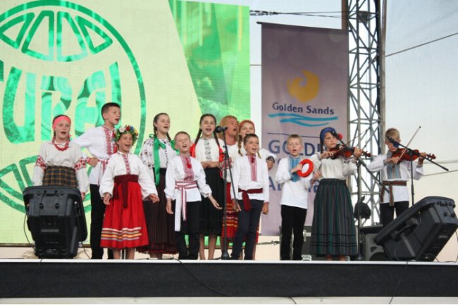 Луцький фольклорний колектив успішно виступив на міжнародному фестивалі у Болгарії