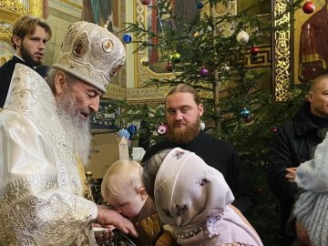 На Волинь приїхав митрополит УПЦ МП Онуфрій, який провів службу у монастирі