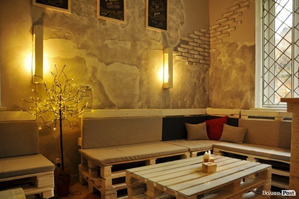 У Луцьку працює нове кафе «Ідем Зайдем»*