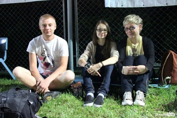 Сотні лучан дивилися кіно під зорями. ФОТО  