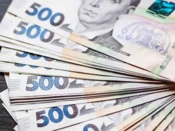 Що зміниться в Україні з 1 квітня: перерахунок пенсій, зростання податків і демобілізація