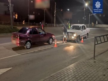 У Луцьку вночі п‘яний водій ГАЗ влетів у Renault