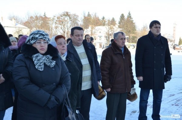  У Луцьку помолилися за загиблих у Києві і волю України. ФОТО