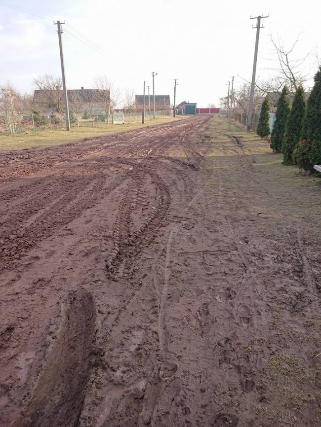 «Як нам жити?» – волиняни в розпачі через жахливий стан дороги. ФОТО