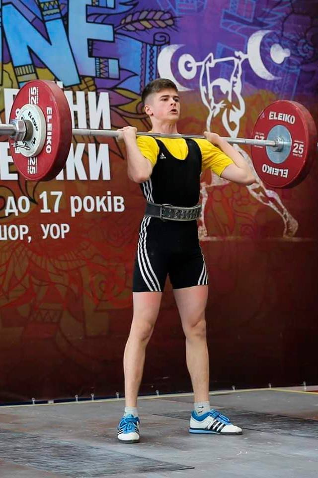 Юні важкоатлети з Луцька стали чемпіонами області