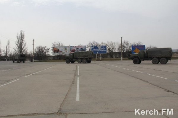 Російські солдати залишають Керченську затоку