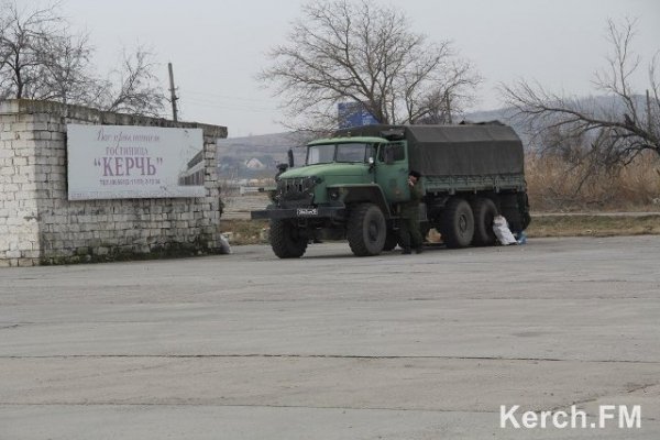 Російські солдати залишають Керченську затоку
