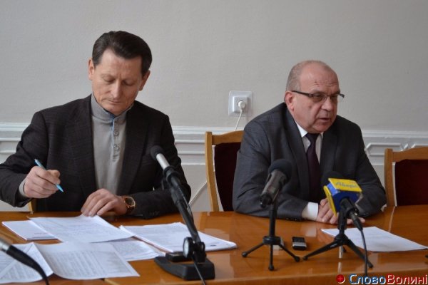 Нововолинські гірники прийшли до голови ОДА за допомогою. ФОТО