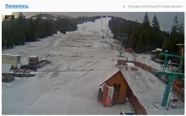 У Карпатах почав падати сніг. ФОТО