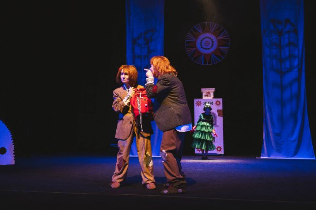 Відкриваючи яскравий сезон чудес: у Луцьку відбулася прем'єра новорічної казки 