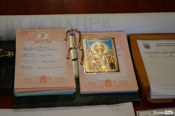 На робочому столі луцького мера