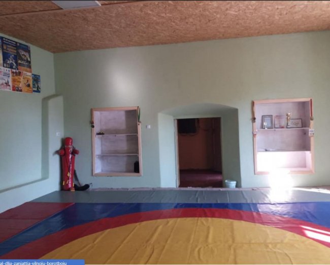 На Волині ентузіасти перетворили занедбане приміщення у зал для занять вільною боротьбою