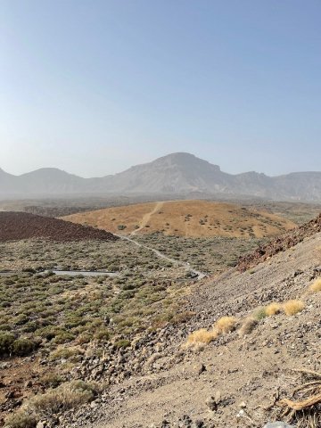 Мандрівник з Луцька піднявся на найвищу точку Іспанії. ФОТО