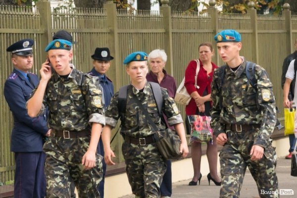 Янукович у Луцьку: засилля міліції і величезні затори. ФОТО