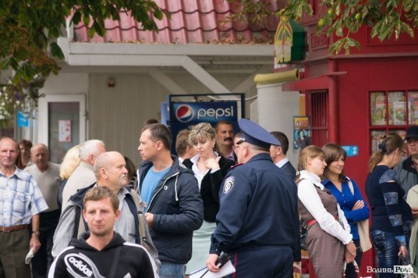 Янукович у Луцьку: засилля міліції і величезні затори. ФОТО