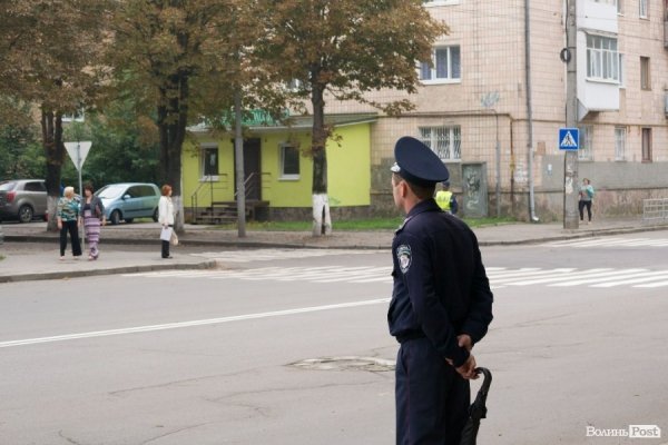 Янукович у Луцьку: засилля міліції і величезні затори. ФОТО