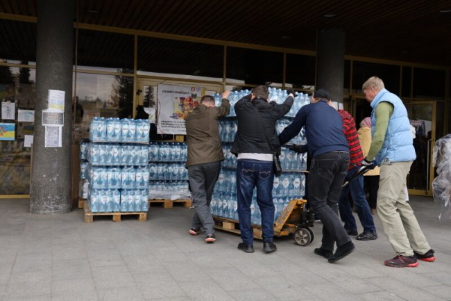 У Луцьк прибуло понад 40 тонн гуманітарної допомоги з Норвегії. ФОТО