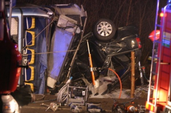 У Польщі в аварію потрапив автобус із туристами. ФОТО