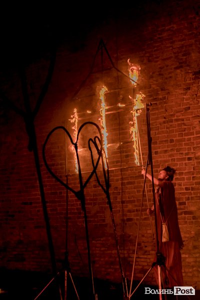 Танці під дощем та ангели на мурах: чим дивувала гостей «Ніч у Луцькому замку». ФОТО