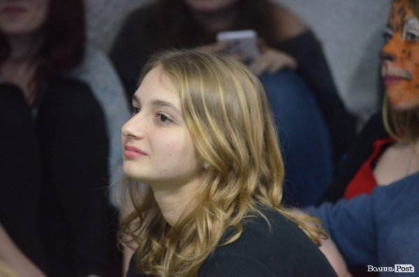 Як лучани всю ніч дивилися новорічні фільми. ФОТО 