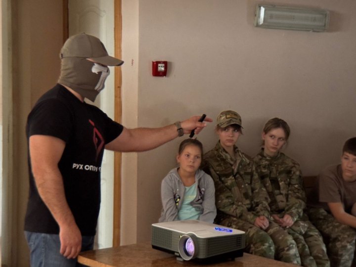 На Волині учасникам табору «Повстанець» розповіли про рух опору