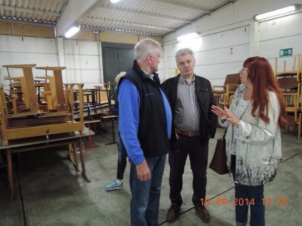 На Волині завдяки меценатам і надалі оновлюватимуть шкільні та лікарняні меблі