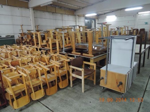 На Волині завдяки меценатам і надалі оновлюватимуть шкільні та лікарняні меблі