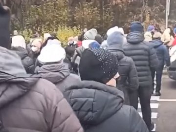 Волинські підприємці перекрили міжнародну трасу. ВІДЕО