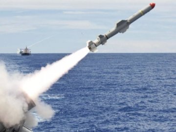 Росія збільшила кількість ракетоносіїв у Чорному морі: загальний залп – 16 «Калібрів»