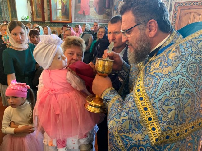 Як у храмі УПЦ (МП) на Волині відзначили престольне свято. ФОТО