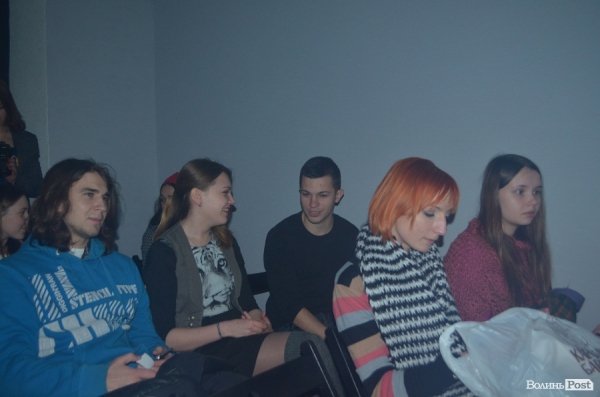 «Двоє на одного»: поетичні читання в Луцьку. ФОТО