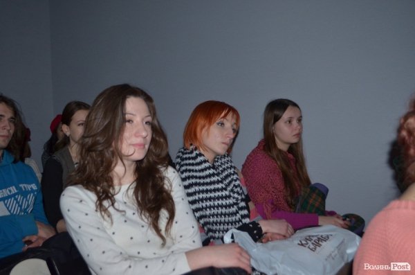 «Двоє на одного»: поетичні читання в Луцьку. ФОТО