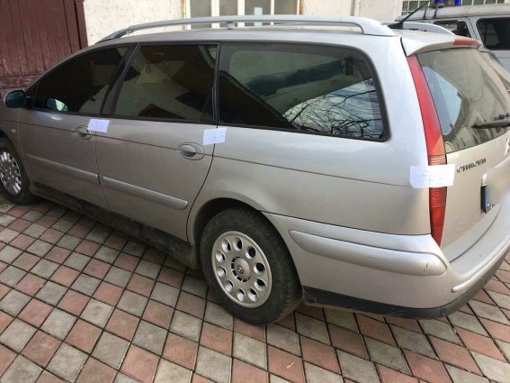 В авто п’яного волинянина на Закарпатті знайшли зброю