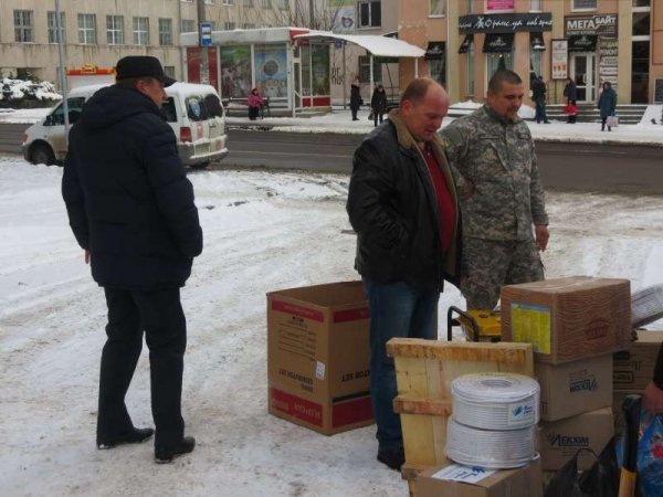 На Схід поїхали волонтери з Луцька
