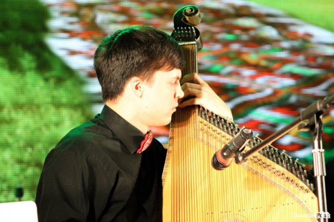 «Шпилясті кобзарі» вразили лучан віртуозним концертом. ФОТО