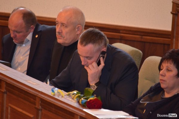 Сесія Волиньради: годинники, гаджети та «Однокласники». ФОТО