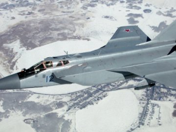 У Білорусі загорівся винищувач РФ, що носить «Кинджали»