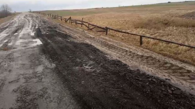 У якому стані дорога на Волині, де нещодавно застряг рейсовий автобус. ВІДЕО