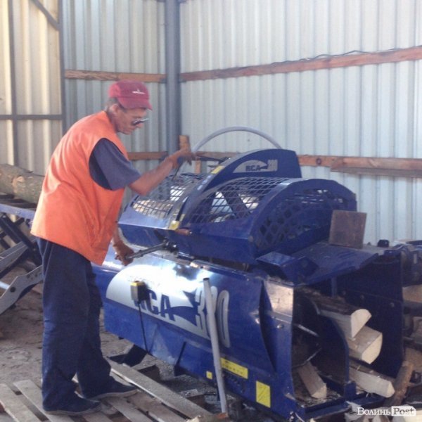 Волинські лісівники похизувались пасікою та цехом переробки деревини. ФОТО