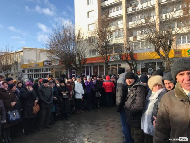 У Луцьк приїхав Петро Порошенко. ФОТО