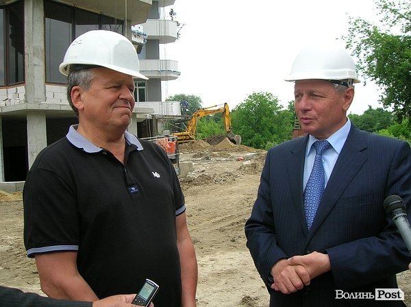 Багатоповерхівку на Київському майдані здадуть у вересні. ФОТО
