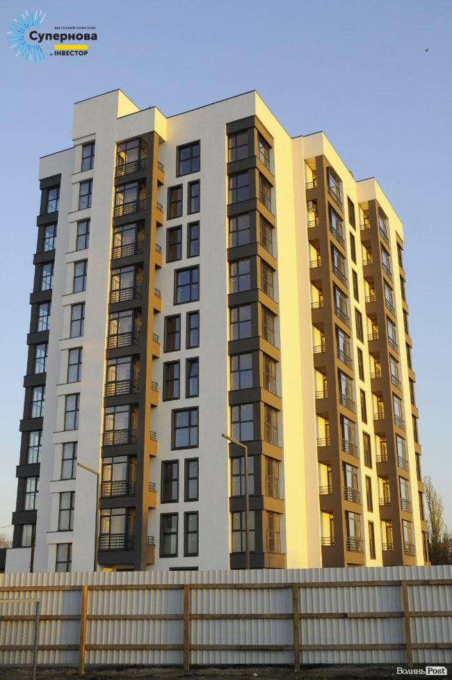 Звіт з будівництва ЖК «Супернова»: у четвертому будинку встановлюють вікна*